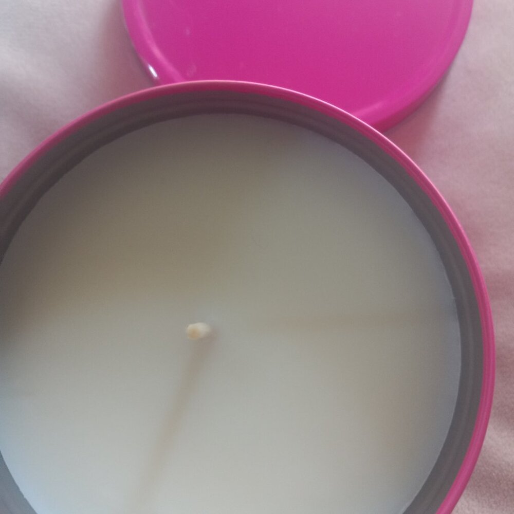 Trader Joes Salted Caramel and Pistachio Candle (Discontinue) - Picture 2 of 3